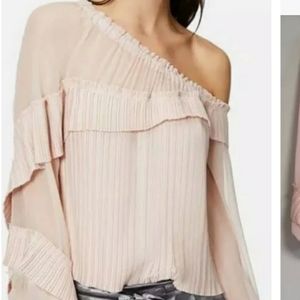 Ramy Brook Aurora off the shoulder top in a Peachy pink color size Small